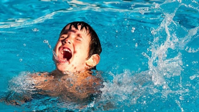 Pourquoi rêver de se noyer dans une piscine ?