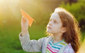 Enfant cristal : caractéristiques et signification