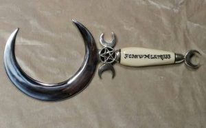 Quels sont les symboles de la faucille ?