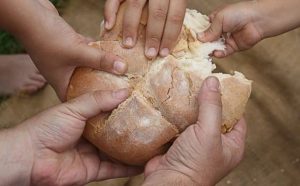 Rêver de partager : quelles interprétations et significations ?