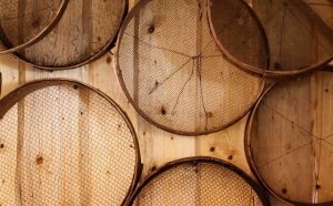 Rêver de tamis : quelles interprétations et significations ?