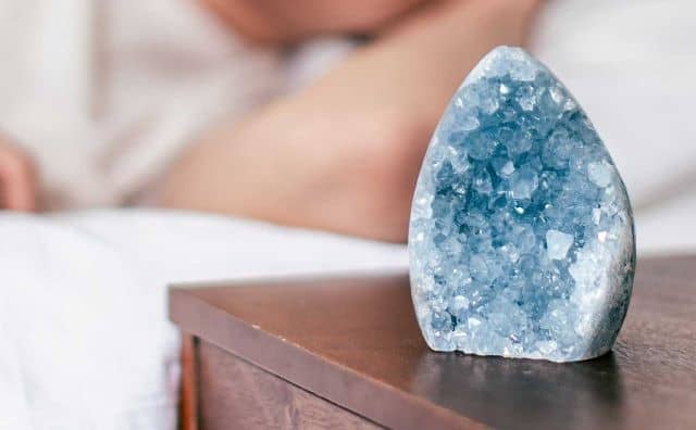 Pierre Célestite : vertus et bienfaits en lithothérapie