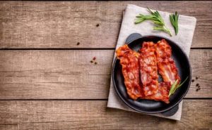 Rêver de bacon : quelles interprétations, analyses et significations ?