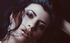 Pourquoi rêver d'une femme coquette ?